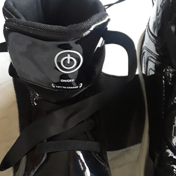 Shoe Beatz Shoes Girls Shoe Beatz Bluetooth Speaker Shoes Poshmark